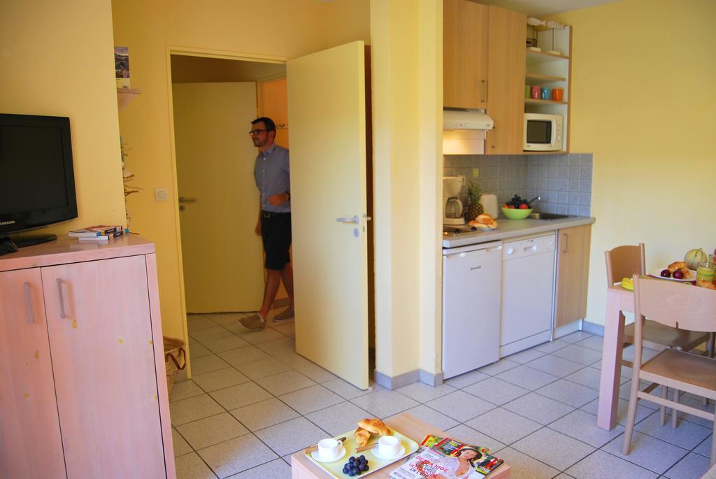 Lagrange Grand Bleu Vacances - Residence Le Village Des Aloes Cerbere Room photo