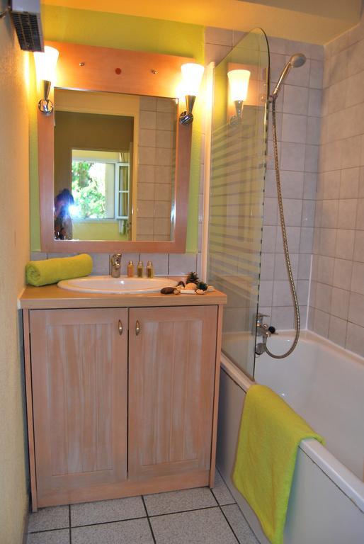 Lagrange Grand Bleu Vacances - Residence Le Village Des Aloes Cerbere Room photo