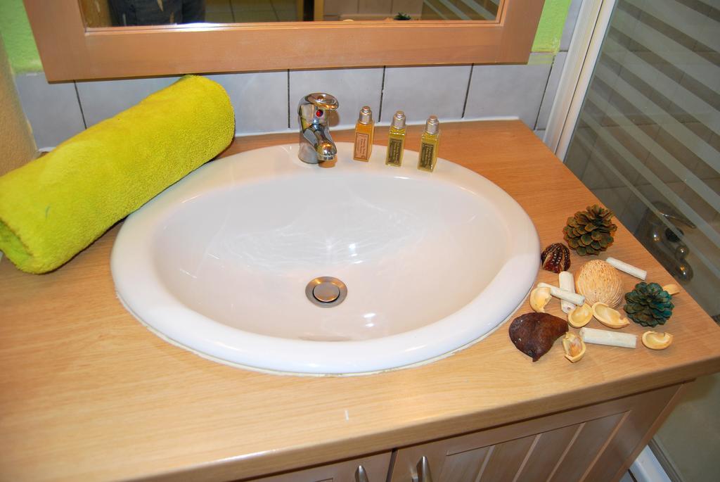 Lagrange Grand Bleu Vacances - Residence Le Village Des Aloes Cerbere Room photo