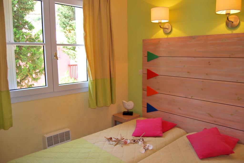 Lagrange Grand Bleu Vacances - Residence Le Village Des Aloes Cerbere Room photo